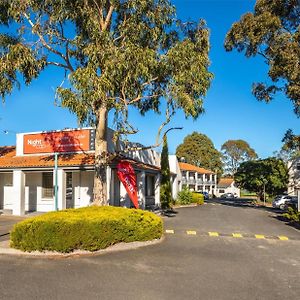 Nightcap At Ferntree Gully Hotel Motel